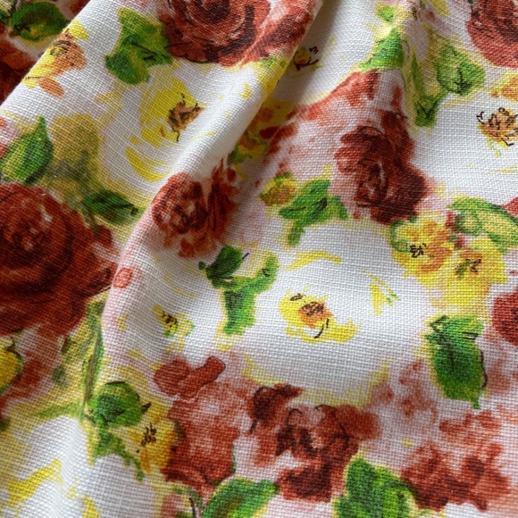 A cute flowery skirt bought from Japan 💐 - Picture 2 of 2